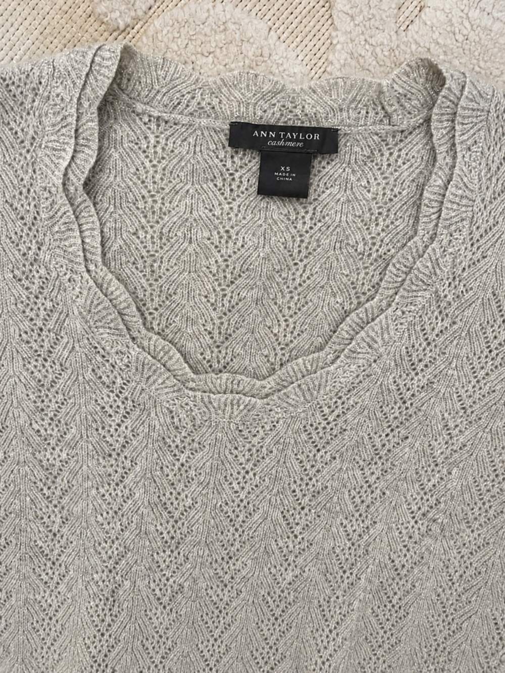 Ann Taylor Cashmere Metallic Open Knit Scalloped Sweater Gray XS/S Lightweight - Picture 3 of 9